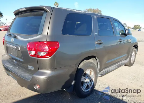 2008 Toyota Sequoia Sr5 5.7L V8 z USA, uszkodzony, nr VIN 5TDZY64A48S004700